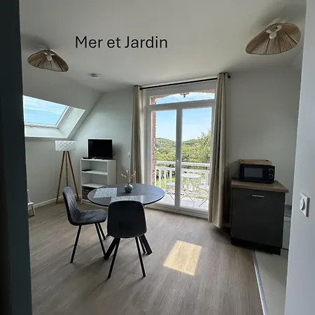 Le Rivage Apartment *